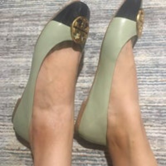 Tory Burch Chelsea Flats - Sage - 7.5 - Picture 3 of 6